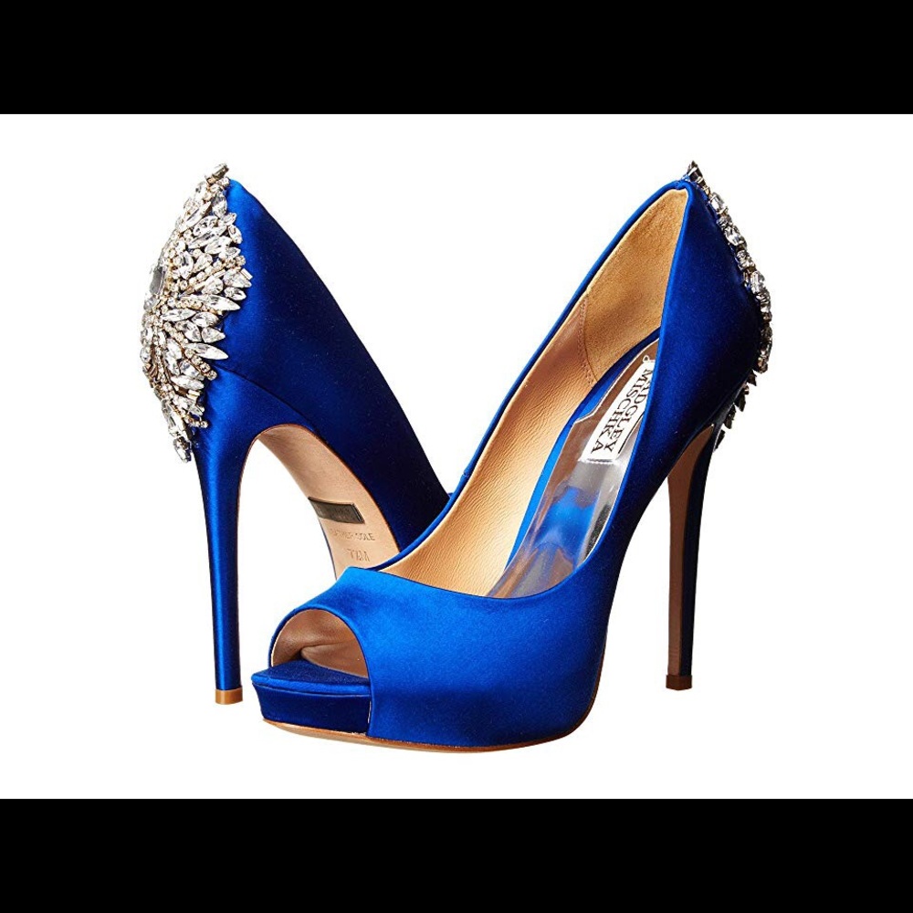 Badgley Mischka ‘Kiara’ 8M sapphire platform pump.